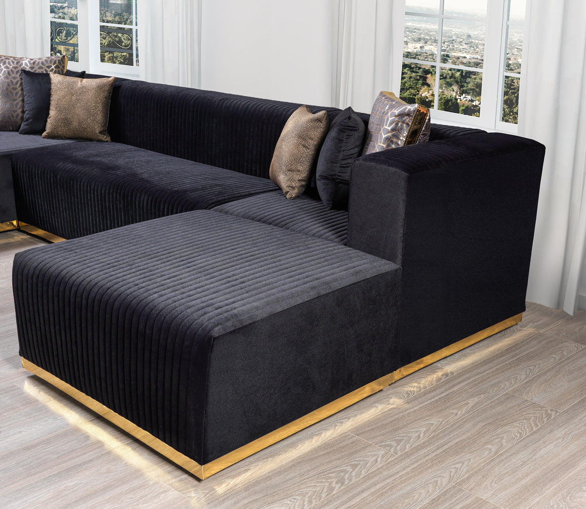 Juliana Black Velvet 4-Piece 140"Sectional