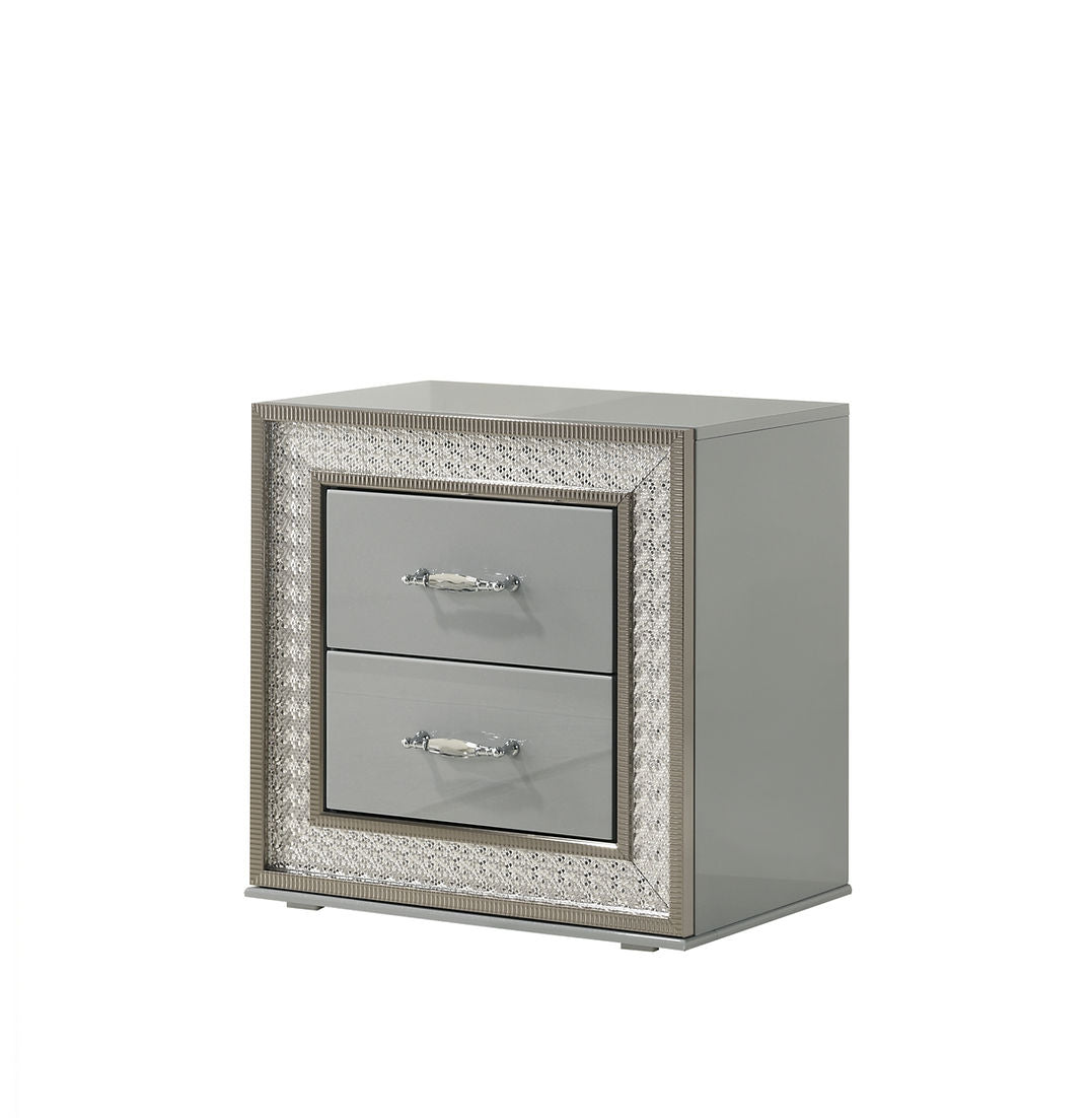 Dubai Metallic Silver Panel Bedroom Set B92