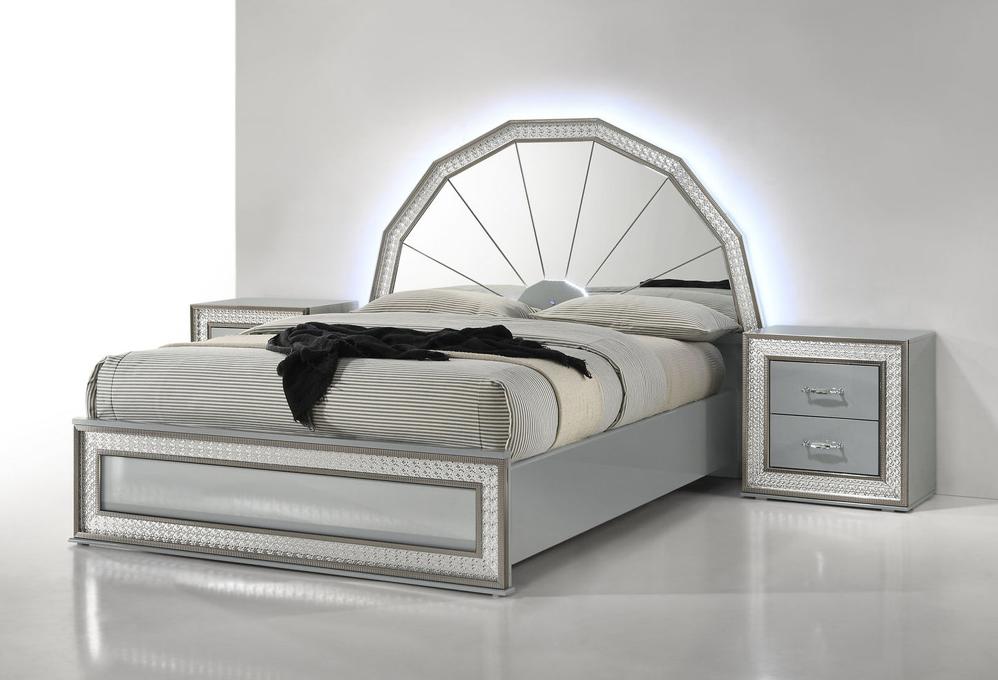 Dubai Metallic Silver Panel Bedroom Set B92