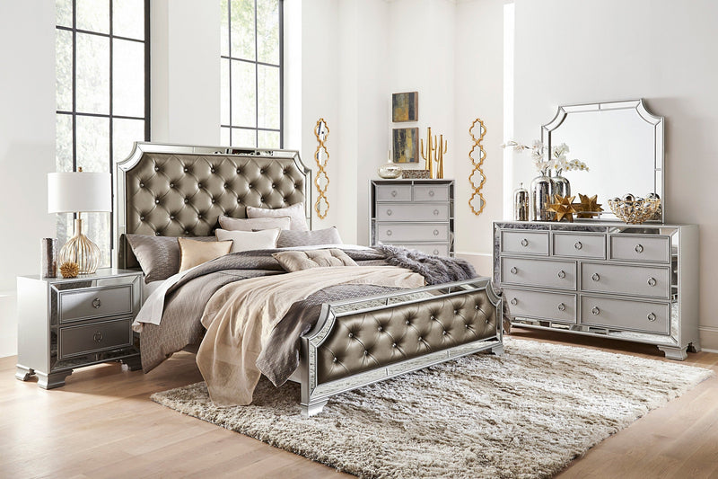 Avondale Silver Mirrored Upholstered Panel Bedroom Set 1646