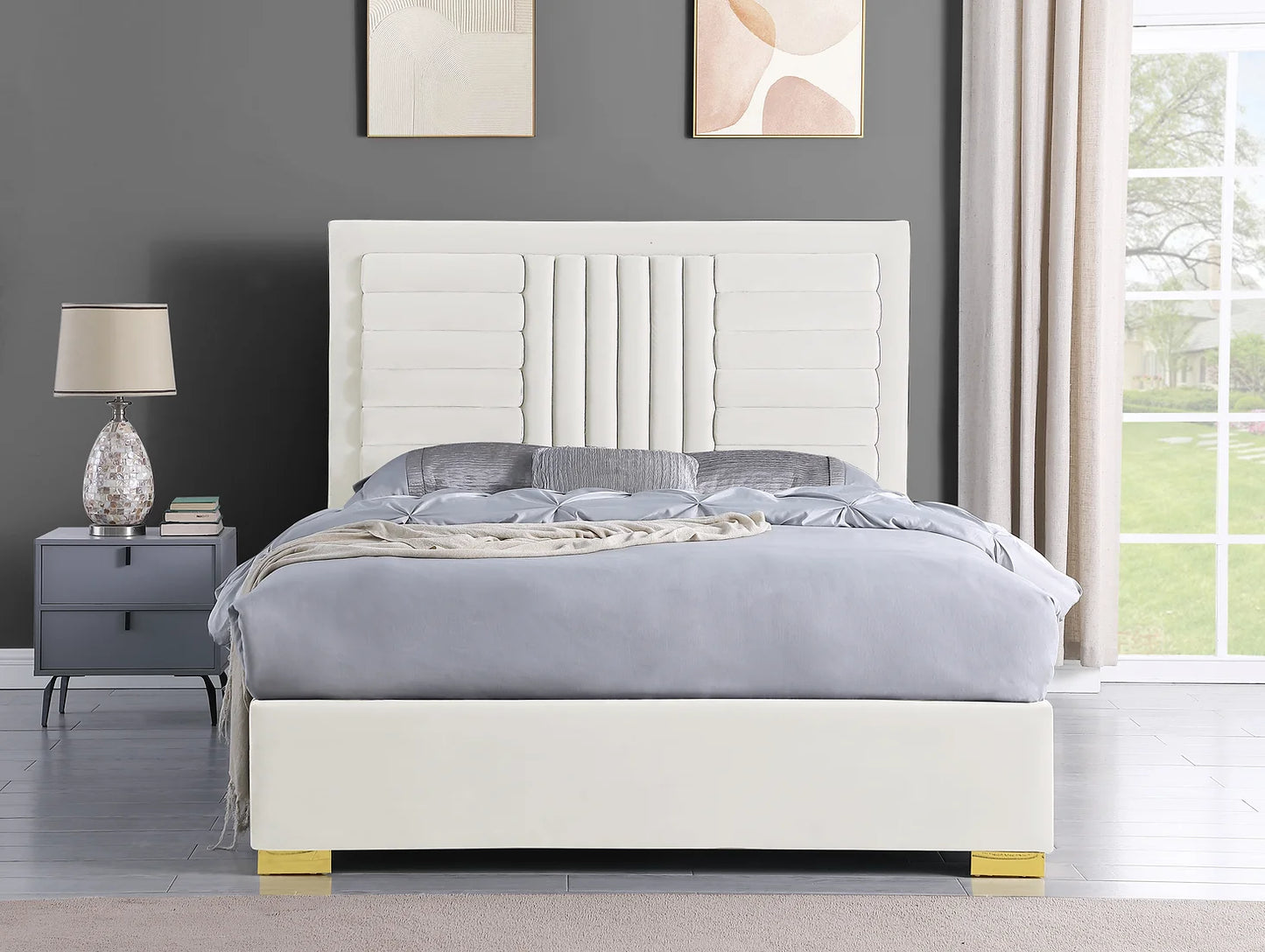 Anita Ivory Queen Platform Bed B820