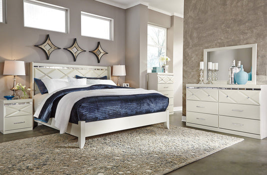 Dreamur Champagne Panel Bedroom Set | B351