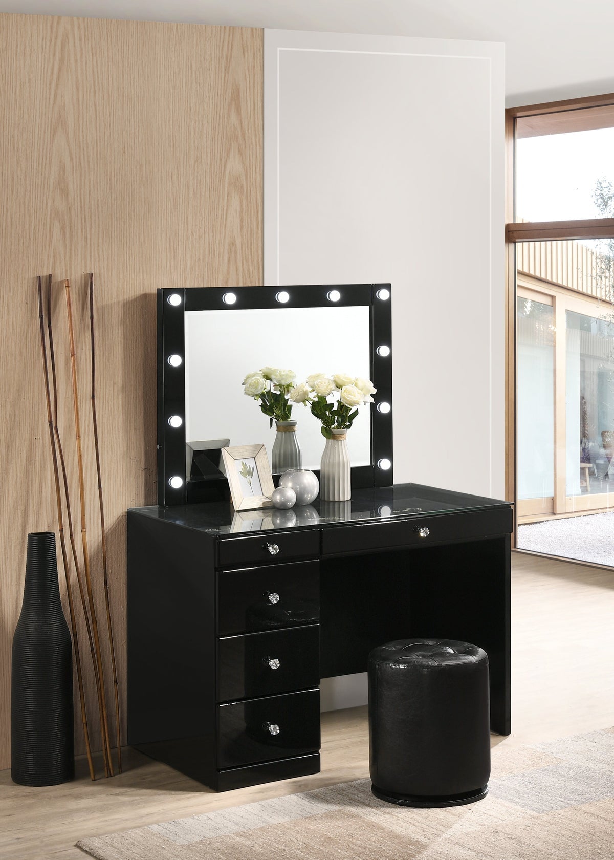 Morgan Black Makeup Vanity Set with Lighted Mirror

B4851