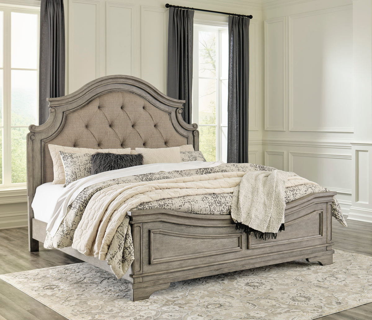 Lodenbay Antique Gray Upholstered Panel Bedroom Set

B751