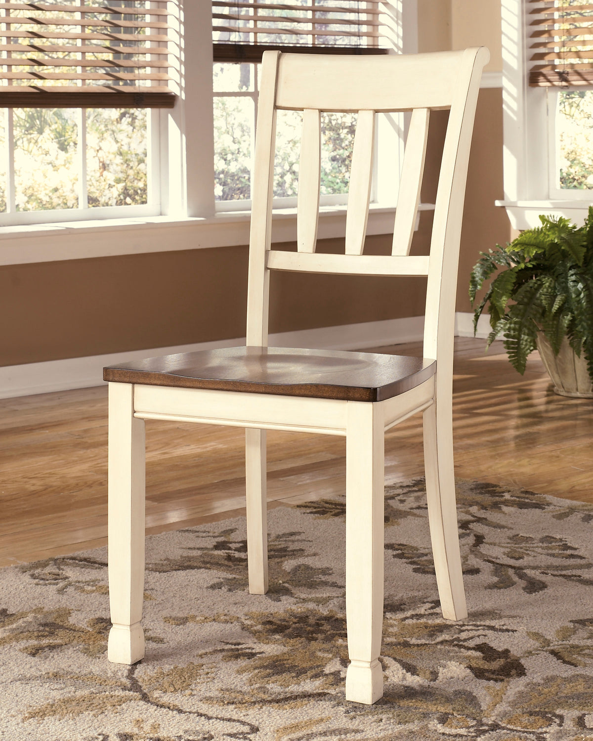 Whitesburg Brown/Cottage White 5pc Dining Room Set | D583