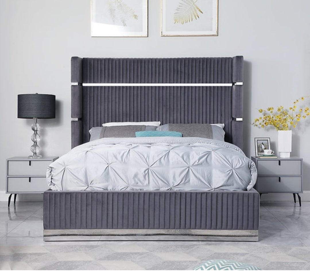 Aspen Grey Velvet King Bed B786