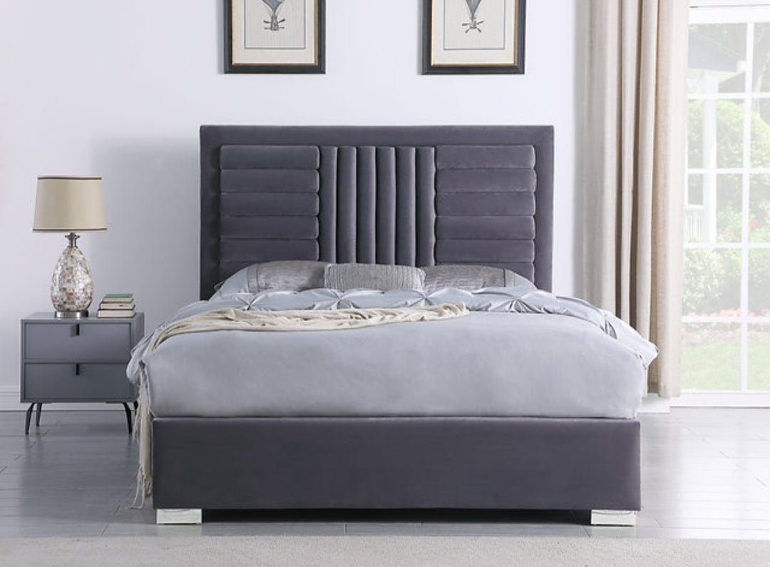 Anita Grey King Platform Bed B820