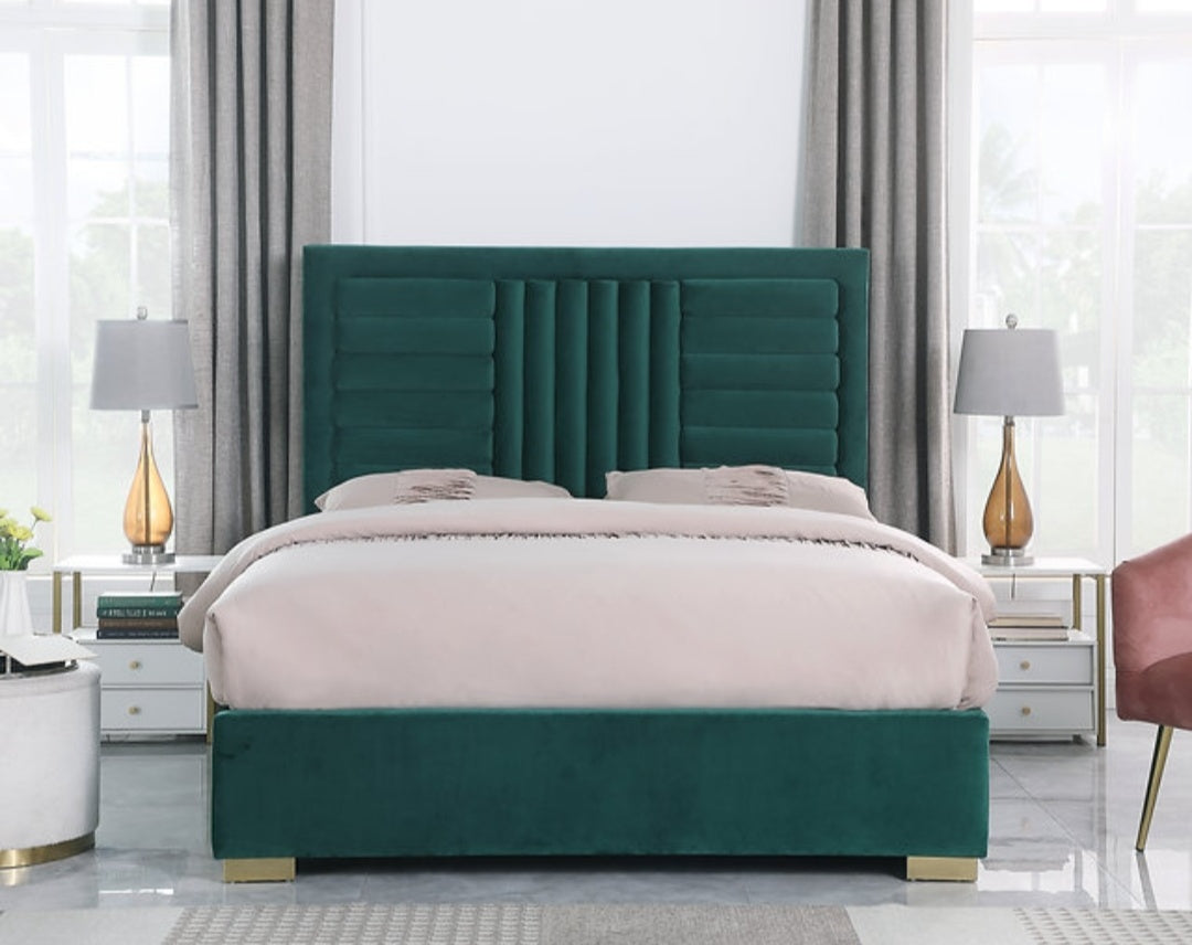 Anita Green Queen Platform Bed B820