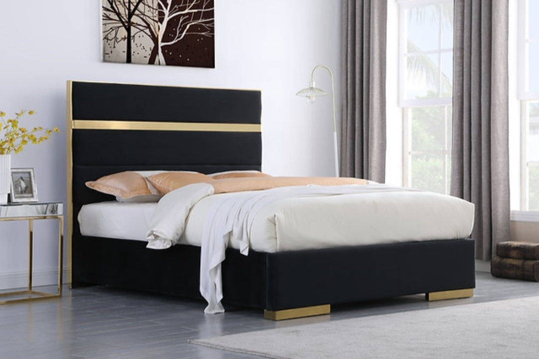 Cartier Black Queen Platform Bed B810