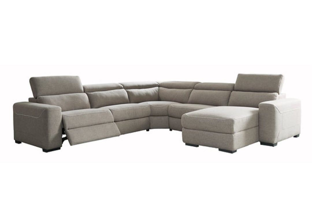 Mabton 5pc Grey Power Reclining Sectional 77005