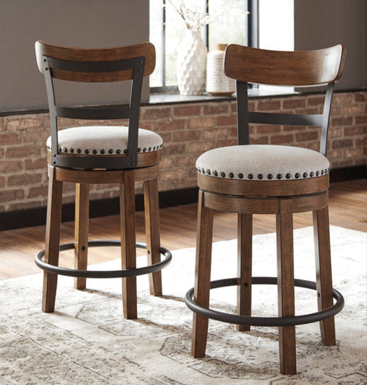 Valebeck Brown Swivel Barstool D546-430